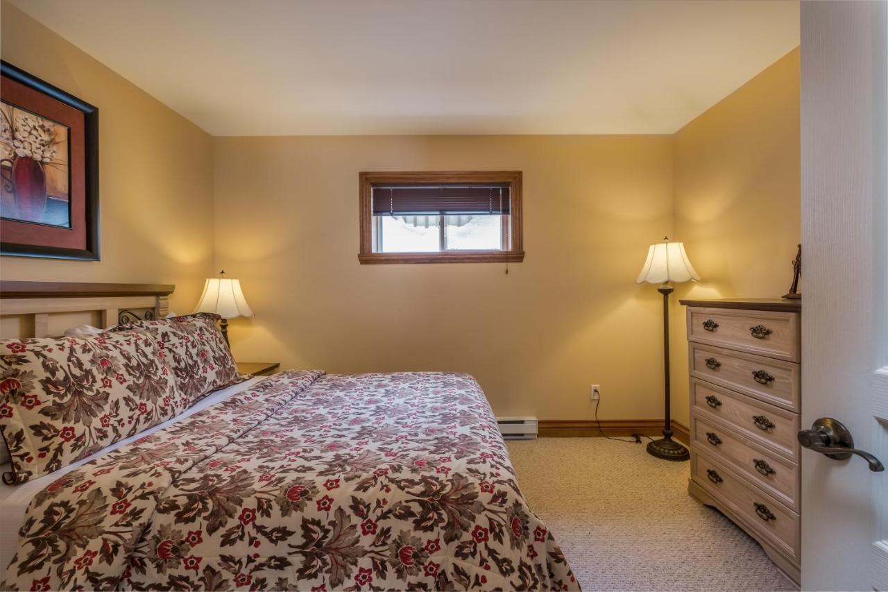 Aiglon By Rendez-Vous Mont-Tremblant Apartment Bagian luar foto